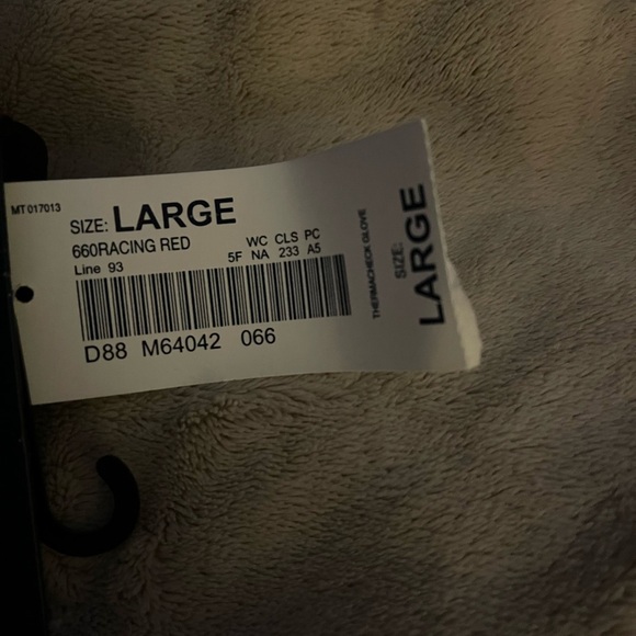 Lands' End Racing Red Thermacheck Gloves NEW Buy before the rush Size Large - Picture 2 of 3